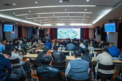 会议室里的人们AI 生成的内容可能不正确。